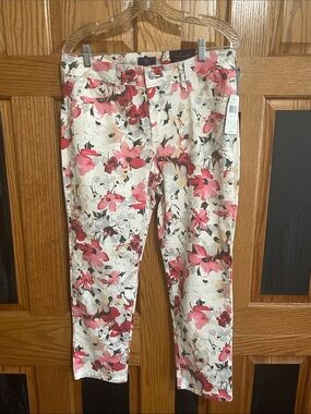 NYDJ Floral Ankle Jeans in Pink, Grey and Cream. Size 10P - BEAUTUFUL.